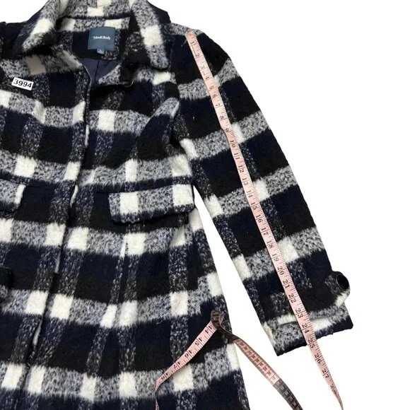 Modcloth Women's Ladylike Lately Collared Coat SZ L Plaid Black White Cozycore - Picture 5 of 7